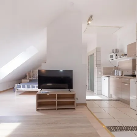 Revalia T1 Airport-bus Station Appartement